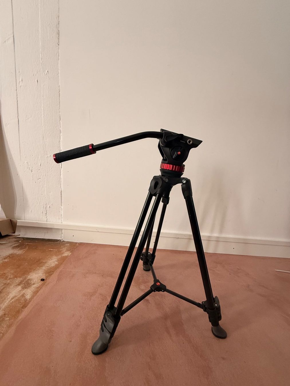 Manfrotto Videocamere: Video-Stativ Manfrotto MVT502AM – Usato da St. Gallen venduto da luc_kfb2 3