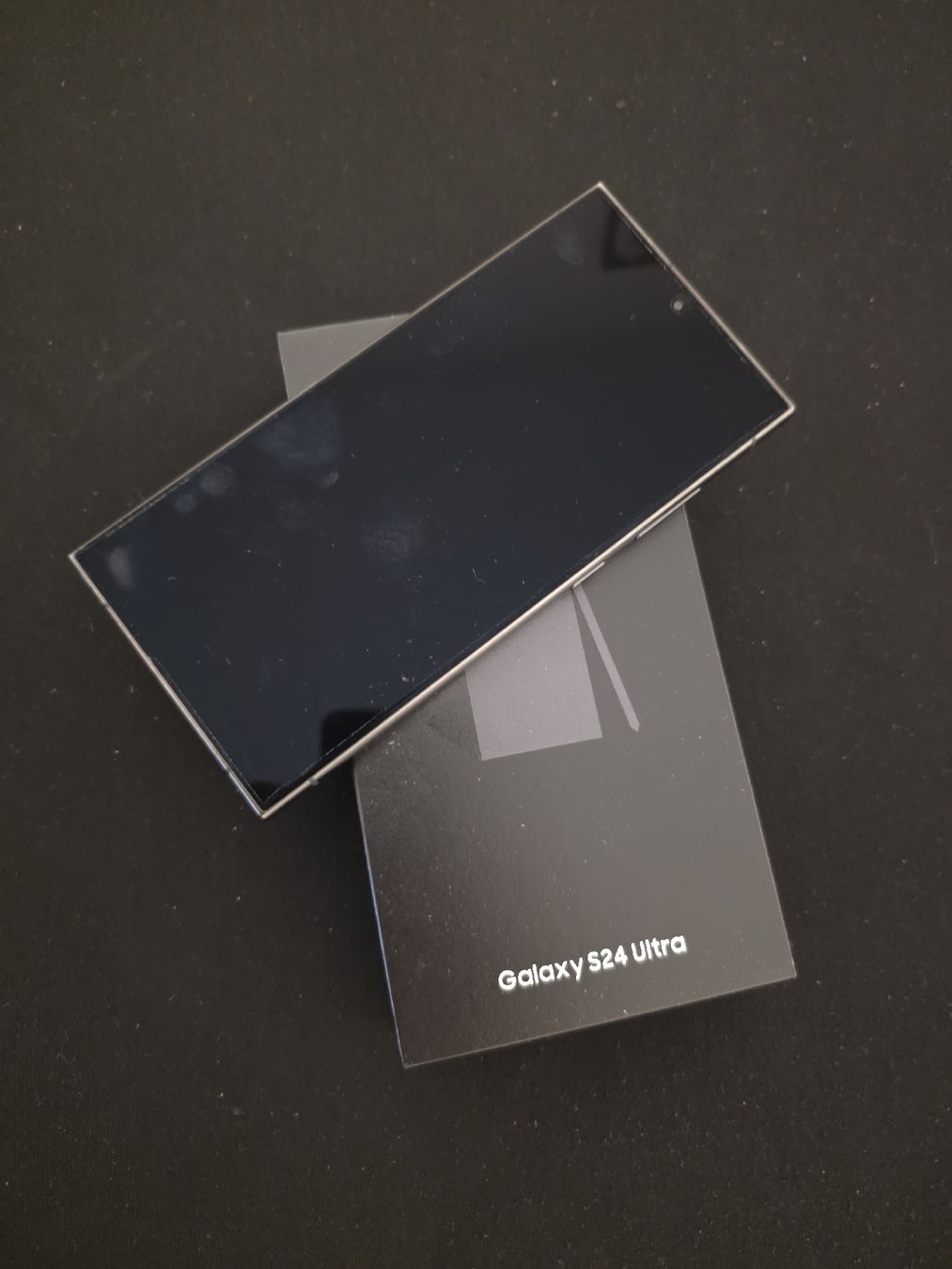 Samsung Telefoni cellulari / Smartphones: Samsung s24 Ultra 256 GB – Usato da Luzern venduto da Joaomassano 2