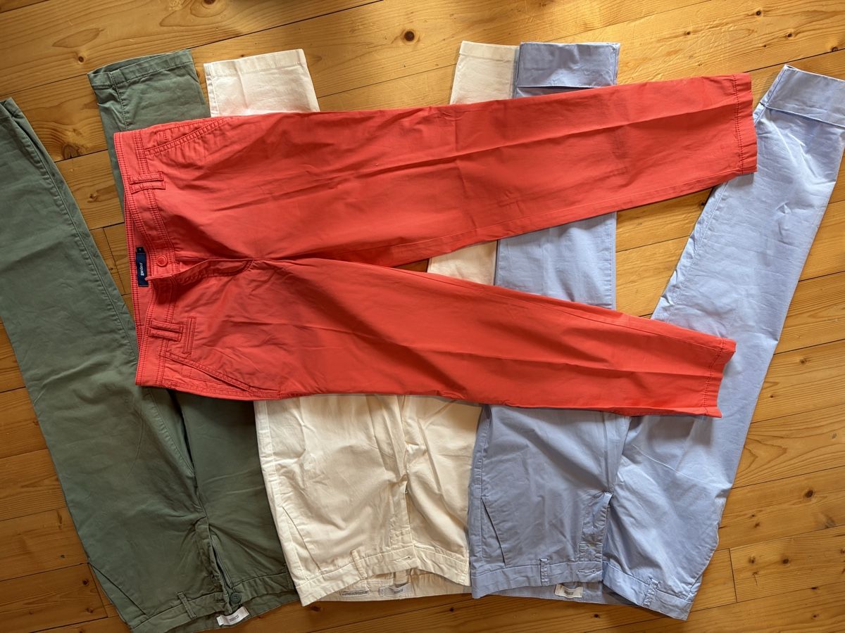 Closed Lotti di vestiti: Chinos im Multipack – Usato da Planken venduto da oeh_g7xb