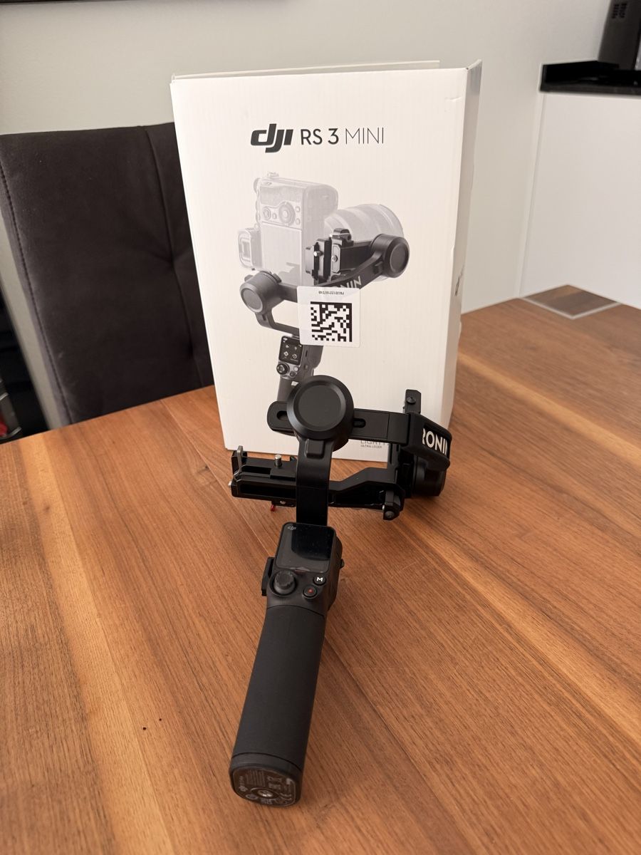 Sony Fotocamera: DJI RS 3 Mini Gimbal mit Sony ZV-E10 Kamera Set – Nuovo (secondo la descrizione) da Dübendorf venduto da Debbiedeborah 8