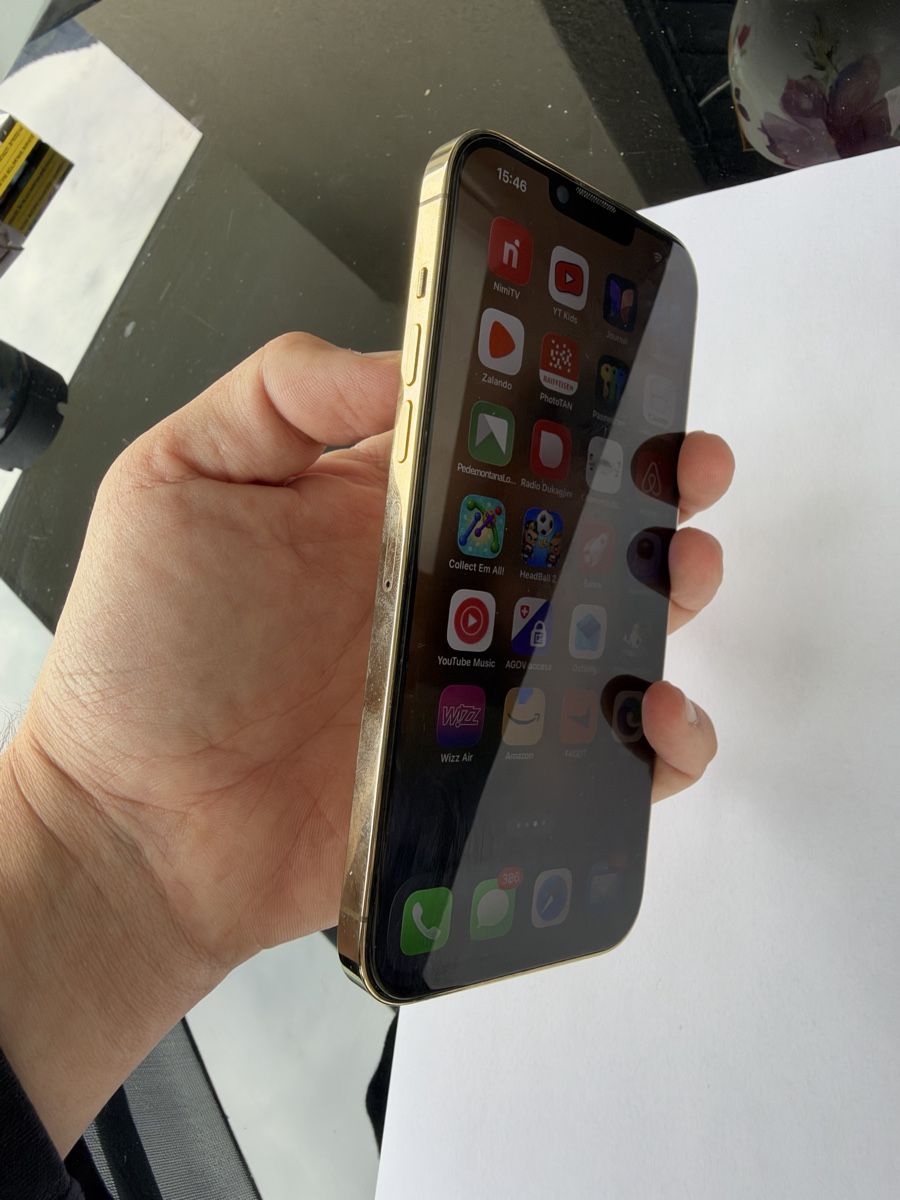 Apple Portables: Iphone 13 Pro max 256Gb Gold – D'occasion à Glis par Rasa2015 2