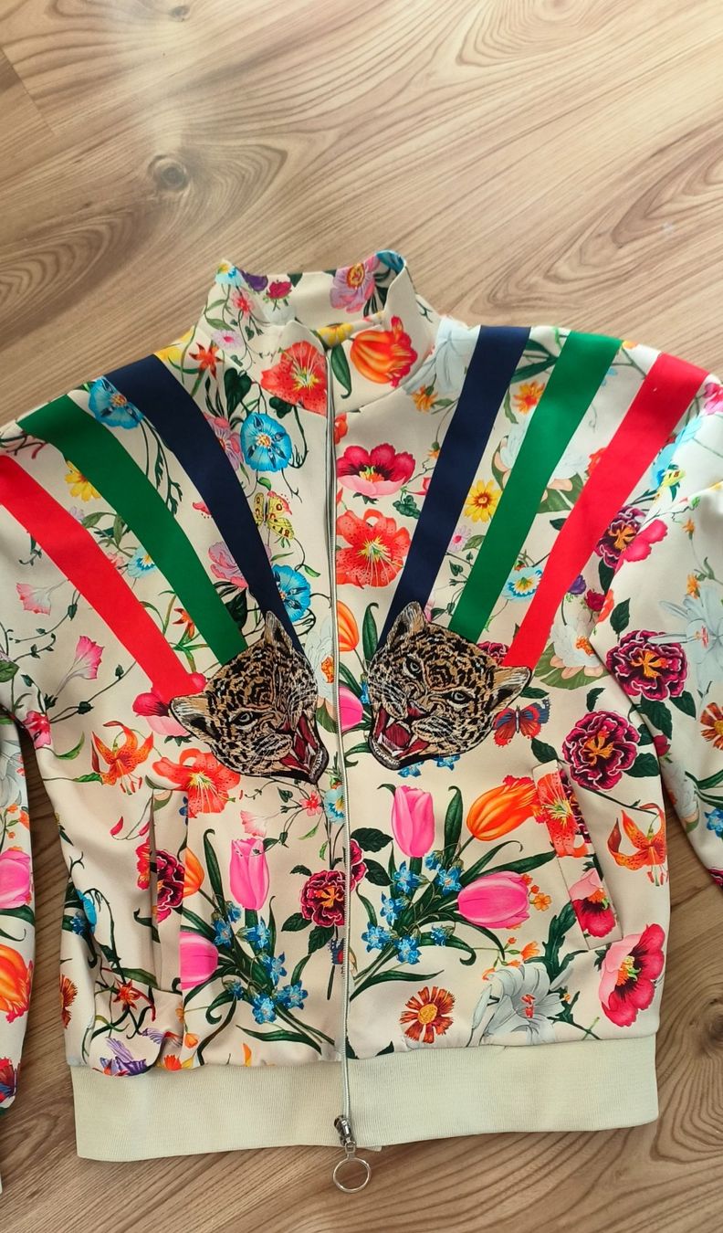 Completi & Tailleur: Trainingsanzug – Usato da Beringen venduto da Holly.80 2