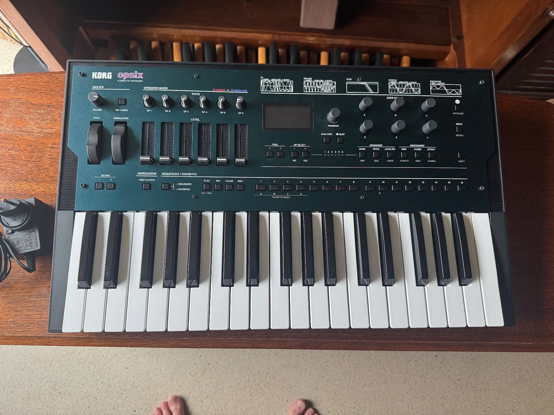 Korg Strumenti musicali: Korg Opsix  inkl. Netzteil – Usato da Hendschiken venduto da epstone76