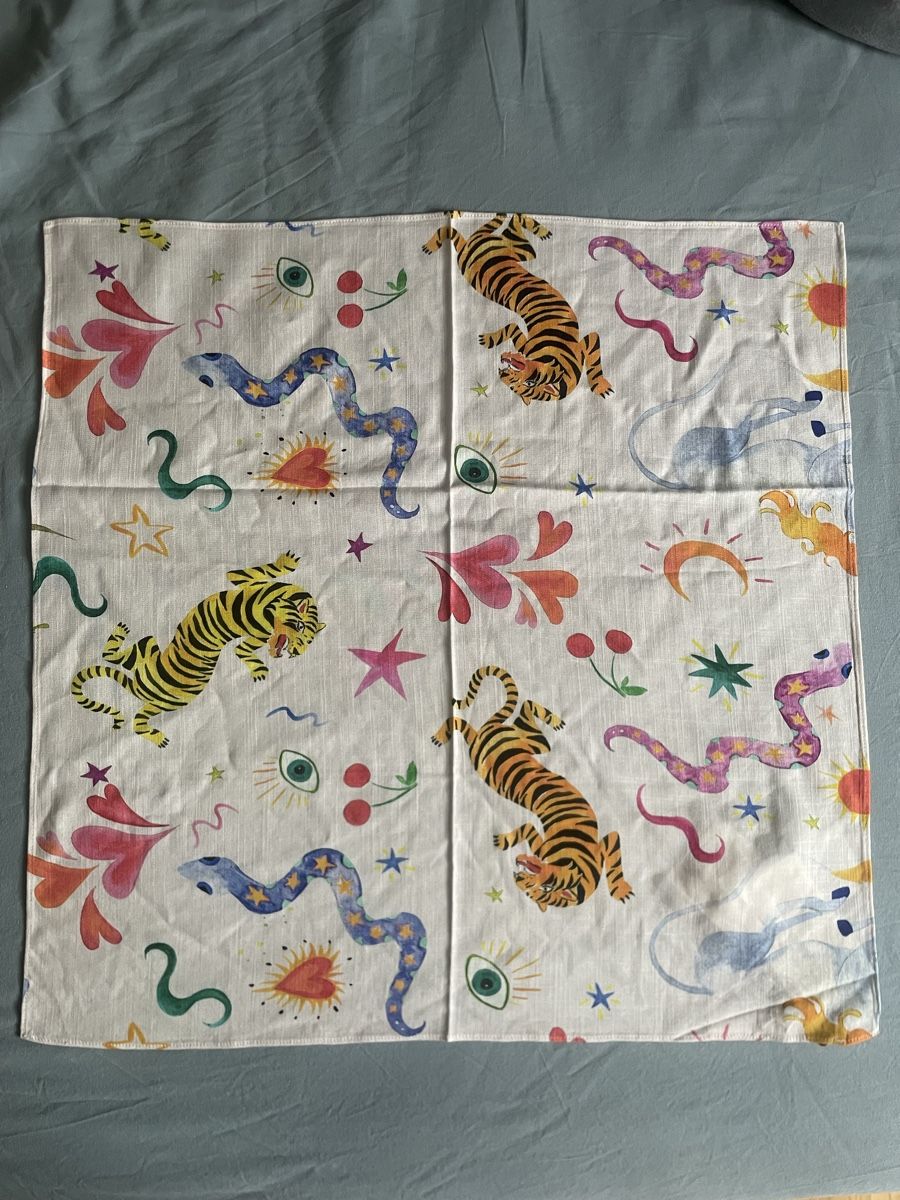 Foulards & écharpes: Foulard – Neuf avec emballage d'origine à Bern par tsc_npc7