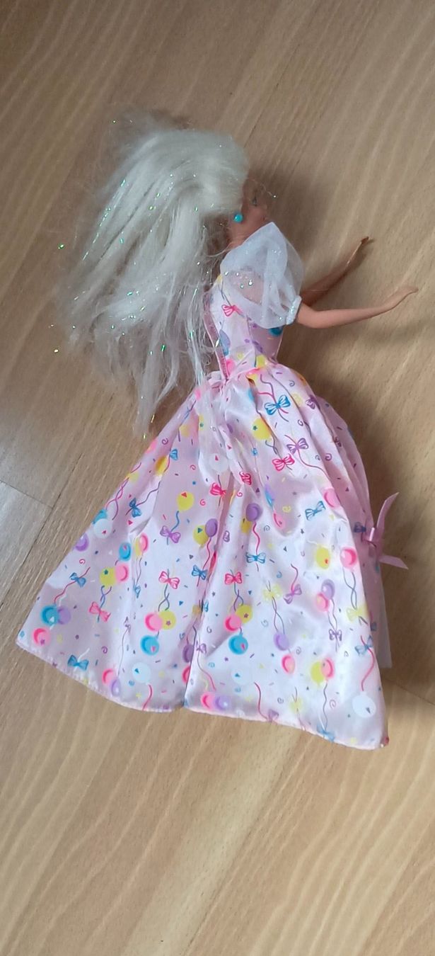 Statuette: Special Day BIRTHDAY BARBIE1996 – Usato da chur venduto da monita07 1