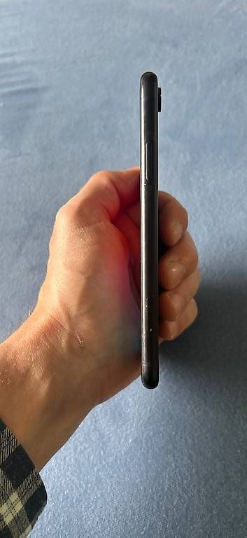 Apple Portables: Iphone XR, 128GB, schwarz – D'occasion à Basel par Maar 3