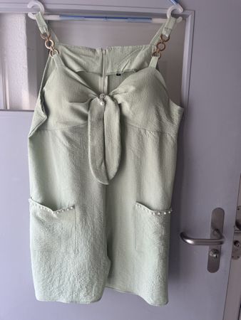 Kurzer Jumpsuit leicht crinkled Stoff Grösse XL