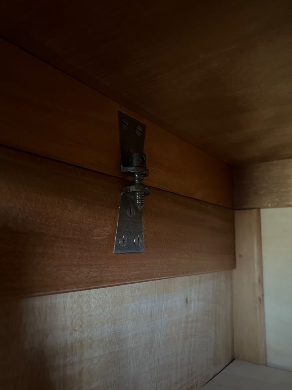 Armoires: Schrank – D'occasion à Mattstetten par Jerrydiemaus 3