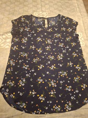Haut taille 34