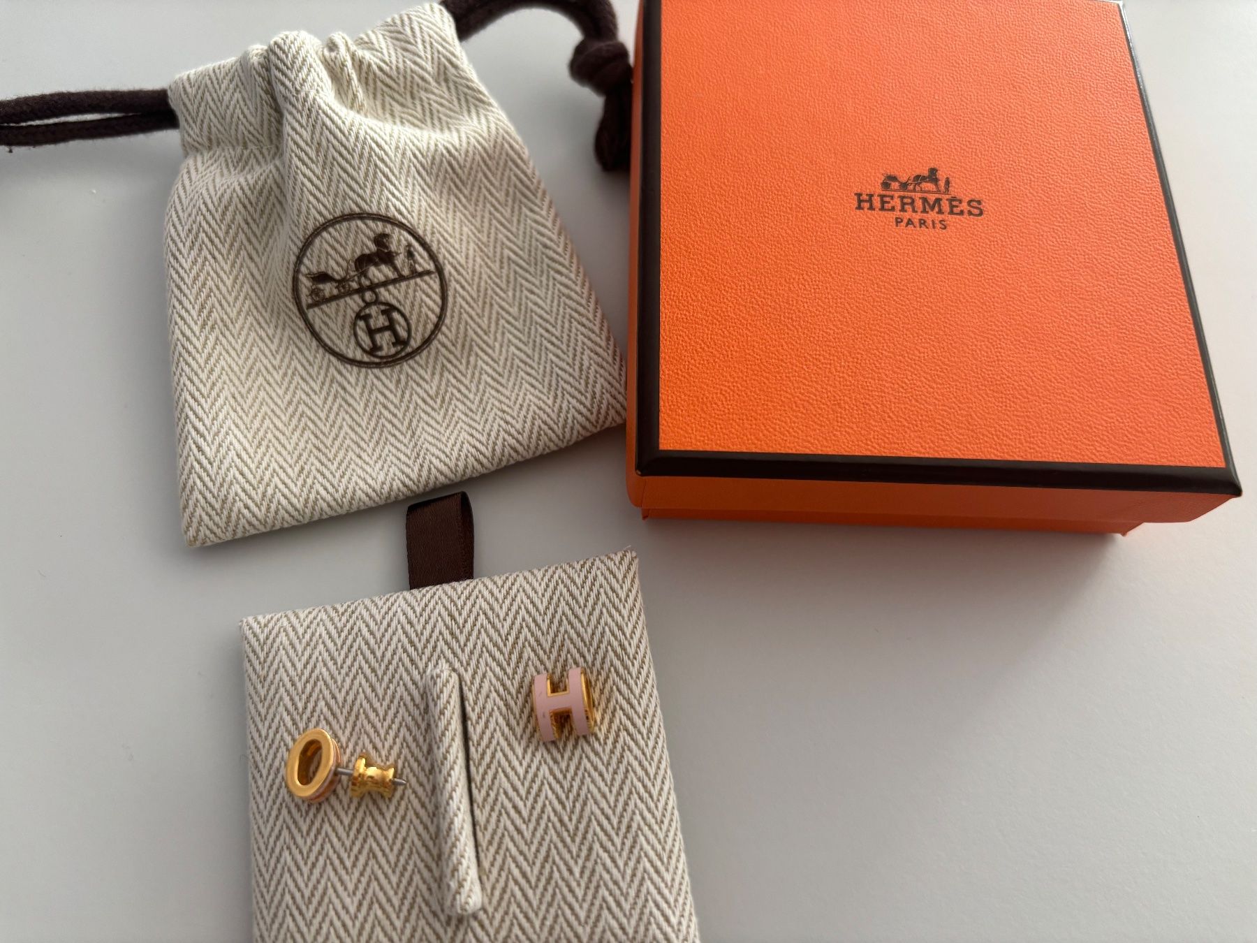 Hermès Orecchini pendenti & Orecchini a lobo: Hermès Mini Pop H Ohrringe (original) – Usato da Riedholz venduto da Doreeso