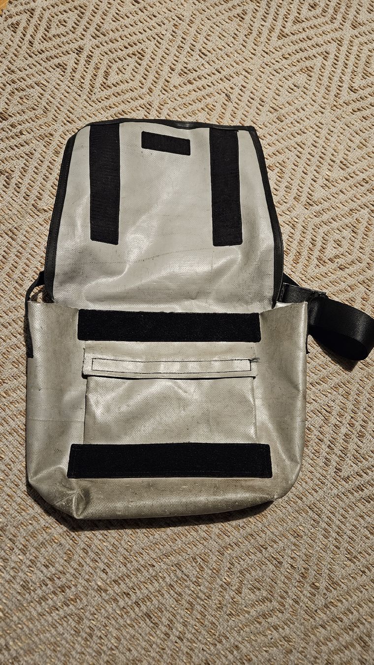 Freitag Borse: Freitag Tasche blau-grau – Usato da St. Gallen venduto da ForrerB 1