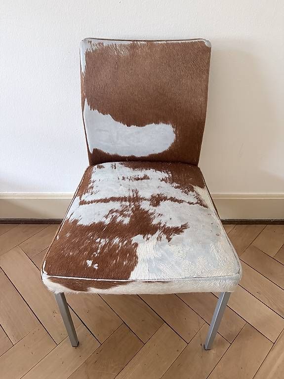 Stühle: 4er Set Kuhfell Stühle – Gebraucht aus Basel von gullugullu 1