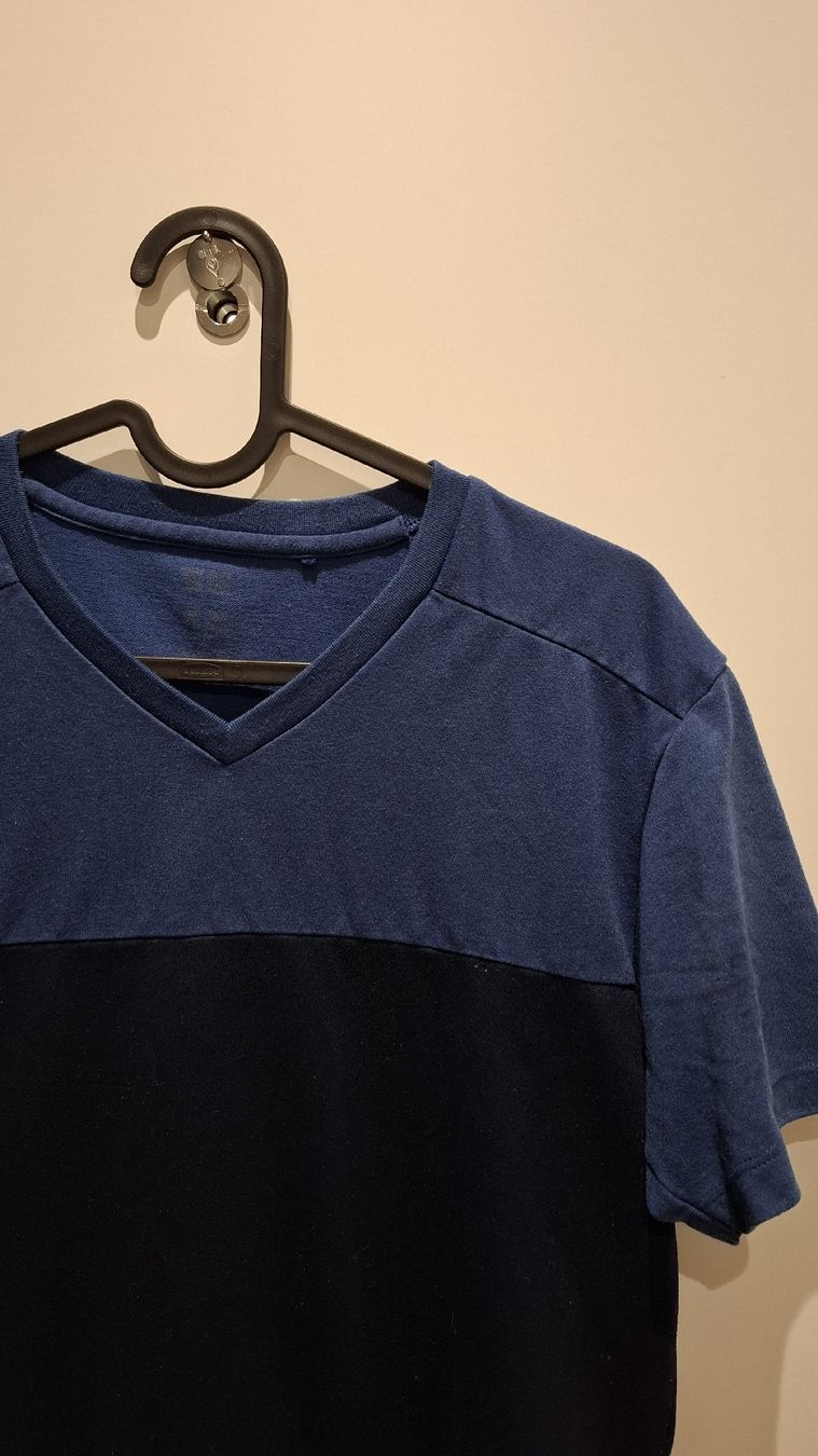 Uniqlo T-Shirts: uniqlo tshirt size XS – Gebraucht aus Zürich von pto_6wfs 1