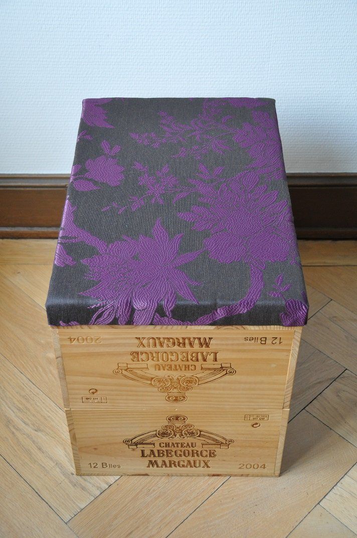 Truhen: Exklusive Sitztruhe/Sitzhocker/Möbel aus Weinkisten Mod. 09 – Neu (gemäss Beschreibung) aus Zürich von kisten-karl 7