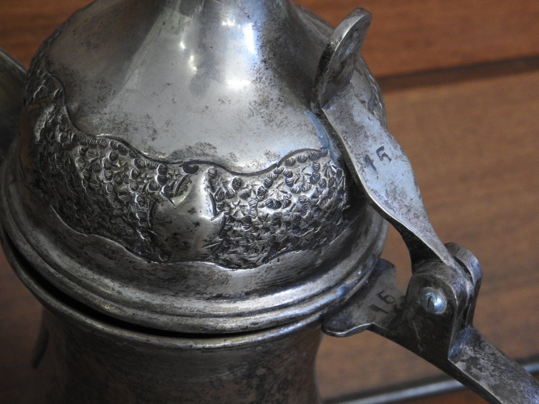 Carafes: antike arabische Schnabelkanne – D'occasion à Stetten AG par Brissago25 4