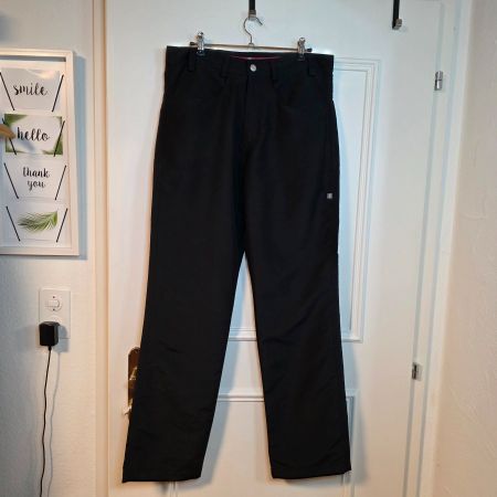 🖤 Clyp Sporthose Gr. M – Minimal Sport Style