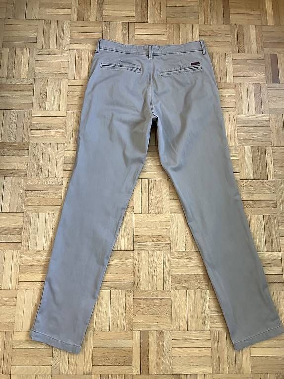 Pantaloni: Jack&Jones Hose Beige Slim 31x32 – Usato da Zürich venduto da pas_y6lb 1