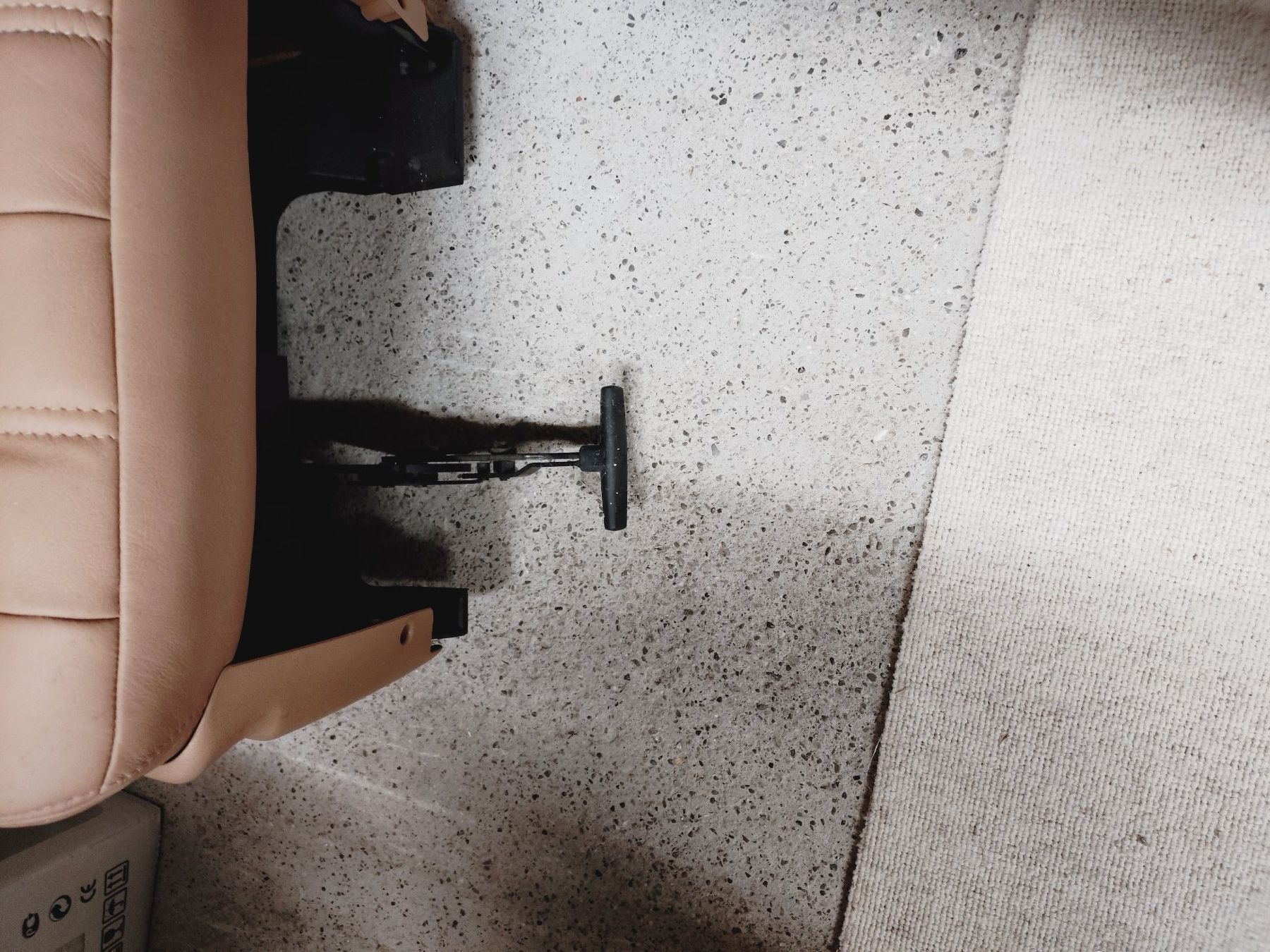 Chrysler Accessori per altri veicoli: Chrysler Voyager  Ledersitz einzeln – Usato da Nürensdorf venduto da Luigibbb 3