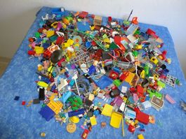 PLAYMOBIL KONVOLUT WOHNUNGSEIRICHTUNG UND UND