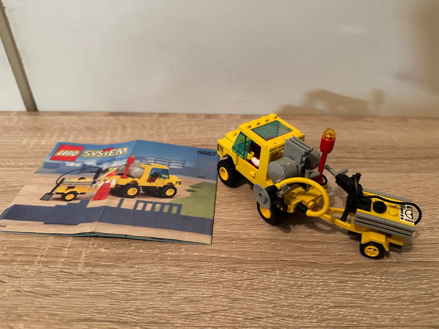 Lego Kit di costruzioni: LEGO 6667 Pothole Patcher – Usato da Basel venduto da Don-Angel 1