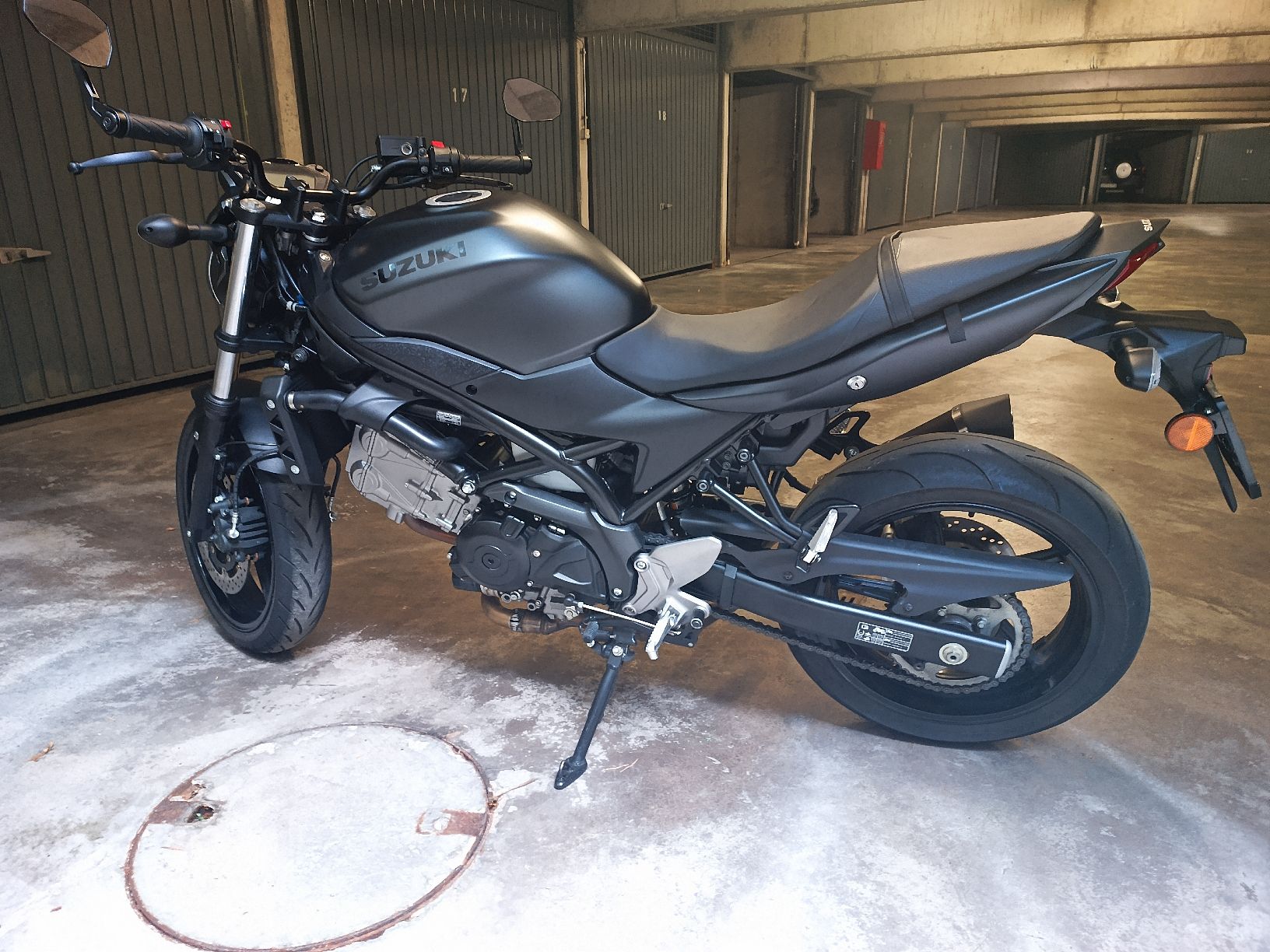 Suzuki Strada: Suzuki SV 650 – Nuovo (secondo la descrizione) da Siebnen venduto da lin_p99y