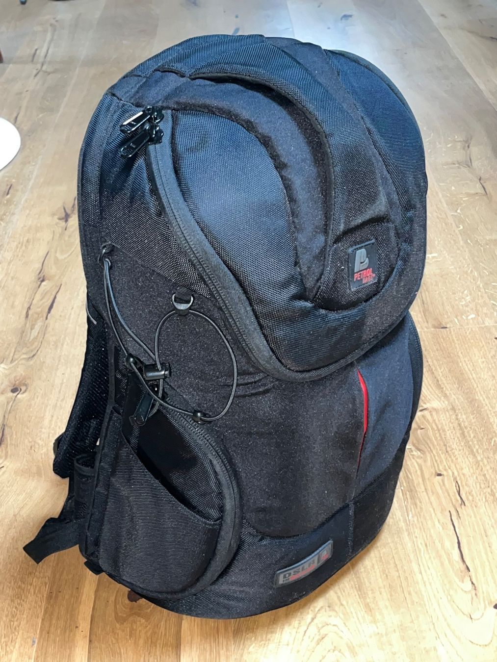 Zaini: Fotorucksack Petrolbag PD311DSLR Broadcast Backpack – Usato da Escholzmatt venduto da Grafix