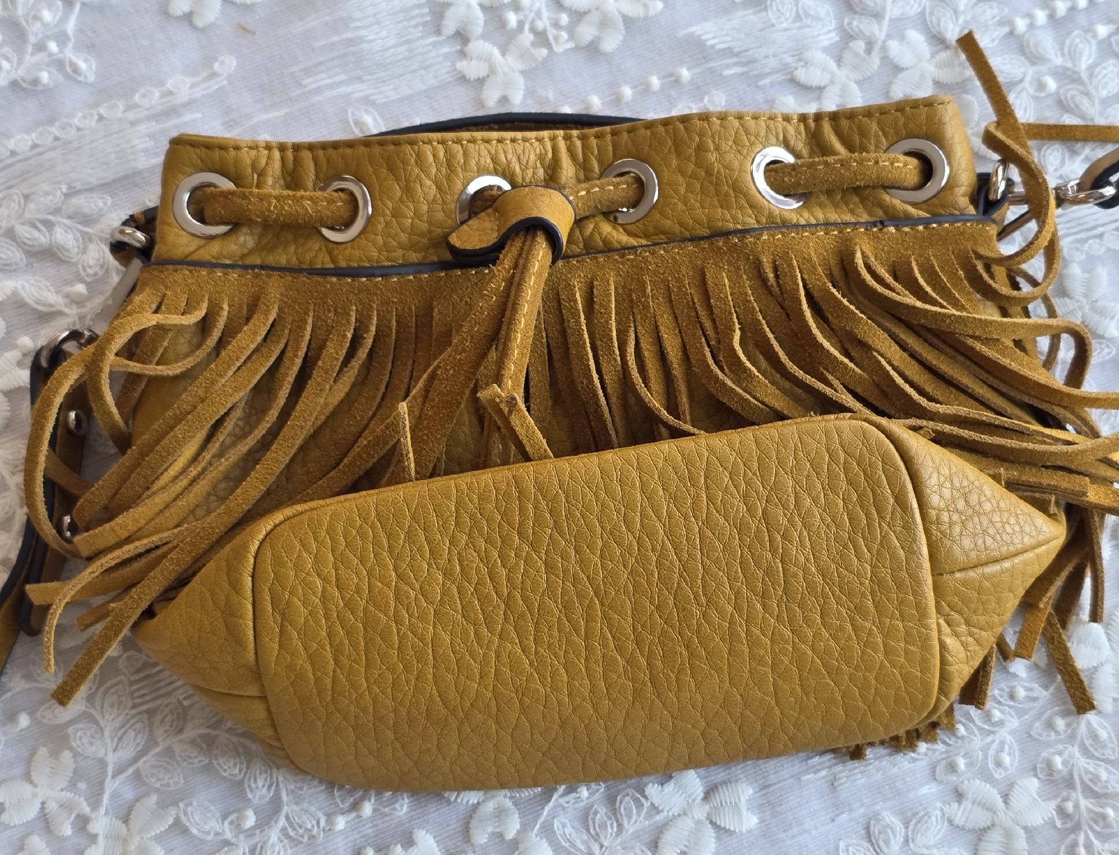 Zara Borse da donna: Zara Basic Fransen-Tasche, Senffarben, Top Zustand ! – Nuovo (secondo la descrizione) da Rheinsulz venduto da Gilea 2