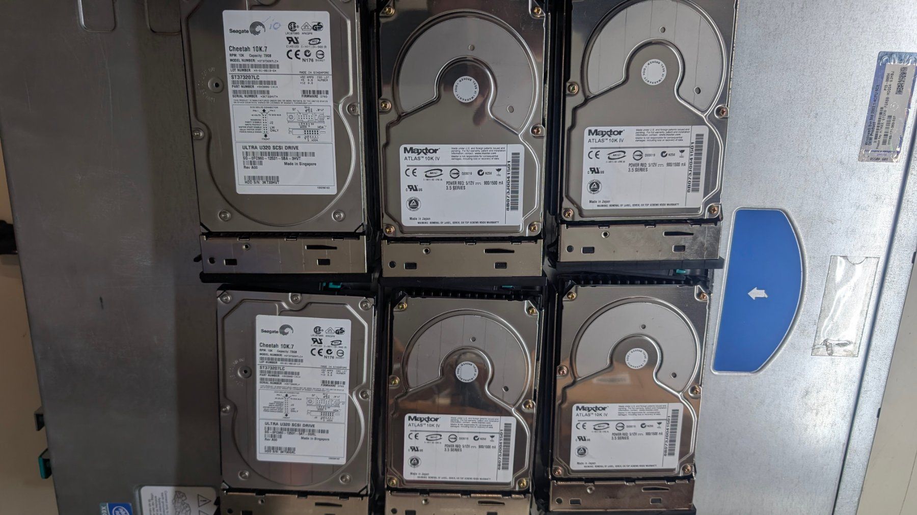 Server: Vintage Server 2x Intel Xeon 2.4GHz, SCSI RAID – Gebraucht aus Zürich von 1.Simon 4