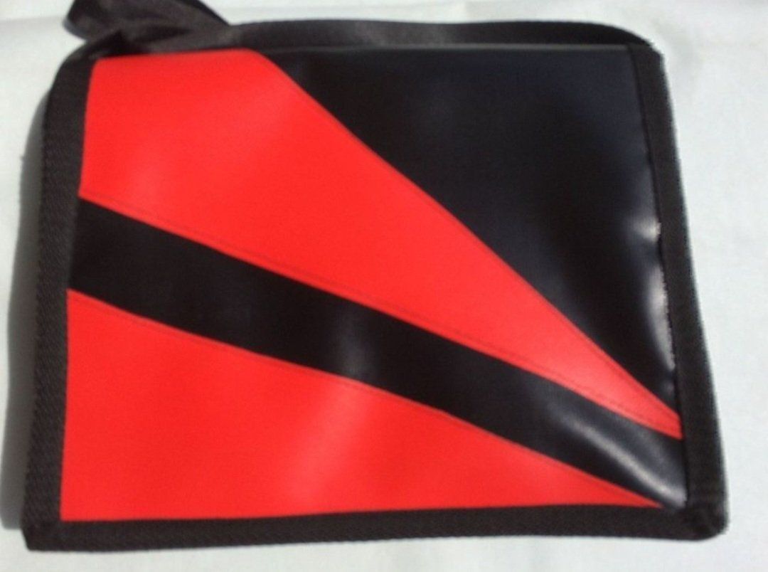 Borse da donna: Blachen - Handtasche CHF. 25.00 – Nuovo (secondo la descrizione) da Spreitenbach venduto da Margot-09