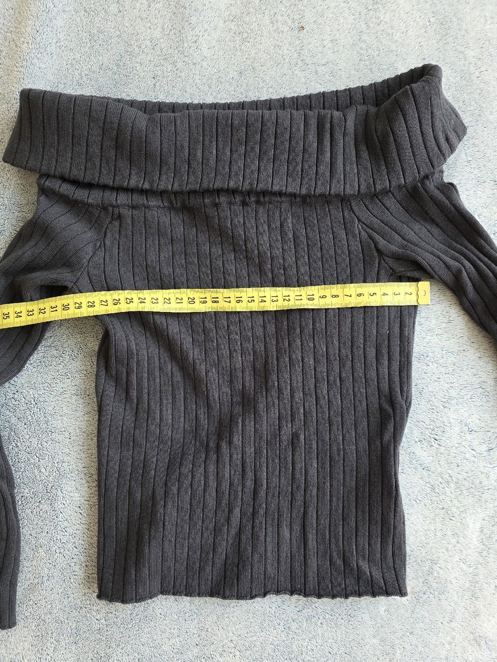 H&M Maglioni & Felpe: H&M Strickpullover, Grau, Bardot-Ausschnitt, Gr. 134/140 – Nuovo (secondo la descrizione) da St Gallen venduto da vir_5kgt 4