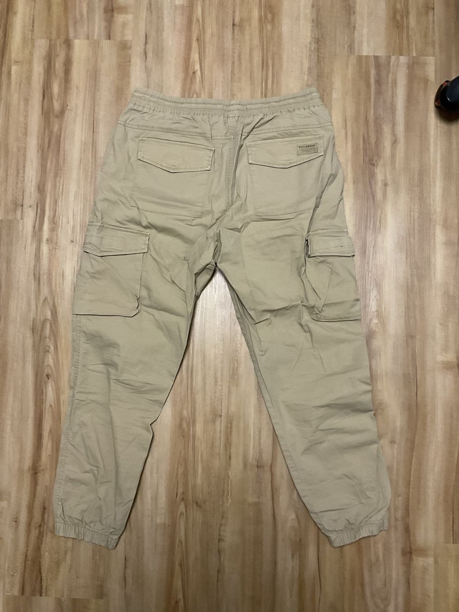 Pull&Bear Pantaloni: Herren 3x Cargohose Pull&Bear Grösse L guter Zustand – Usato da Rorschach venduto da daj_9gxt 8