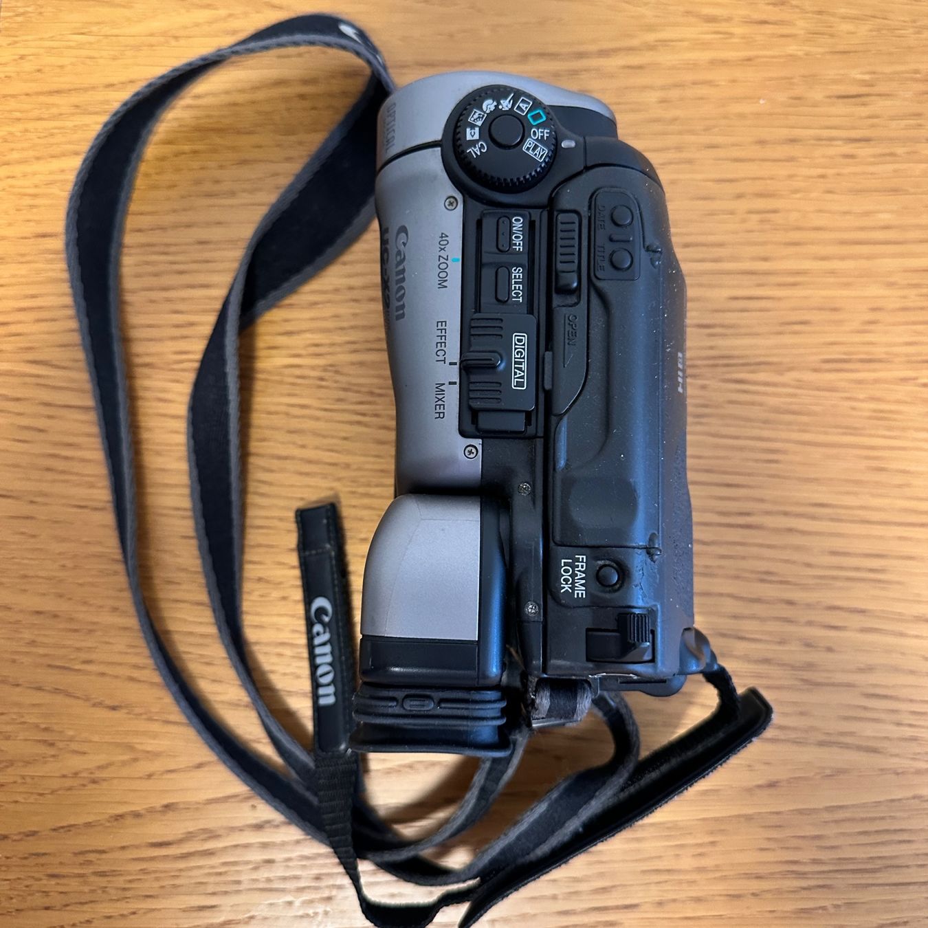 Canon Videocamere: Canon UC-X2 Hi Camcorder, 8mm – Usato da affoltern am albis venduto da bakee 4