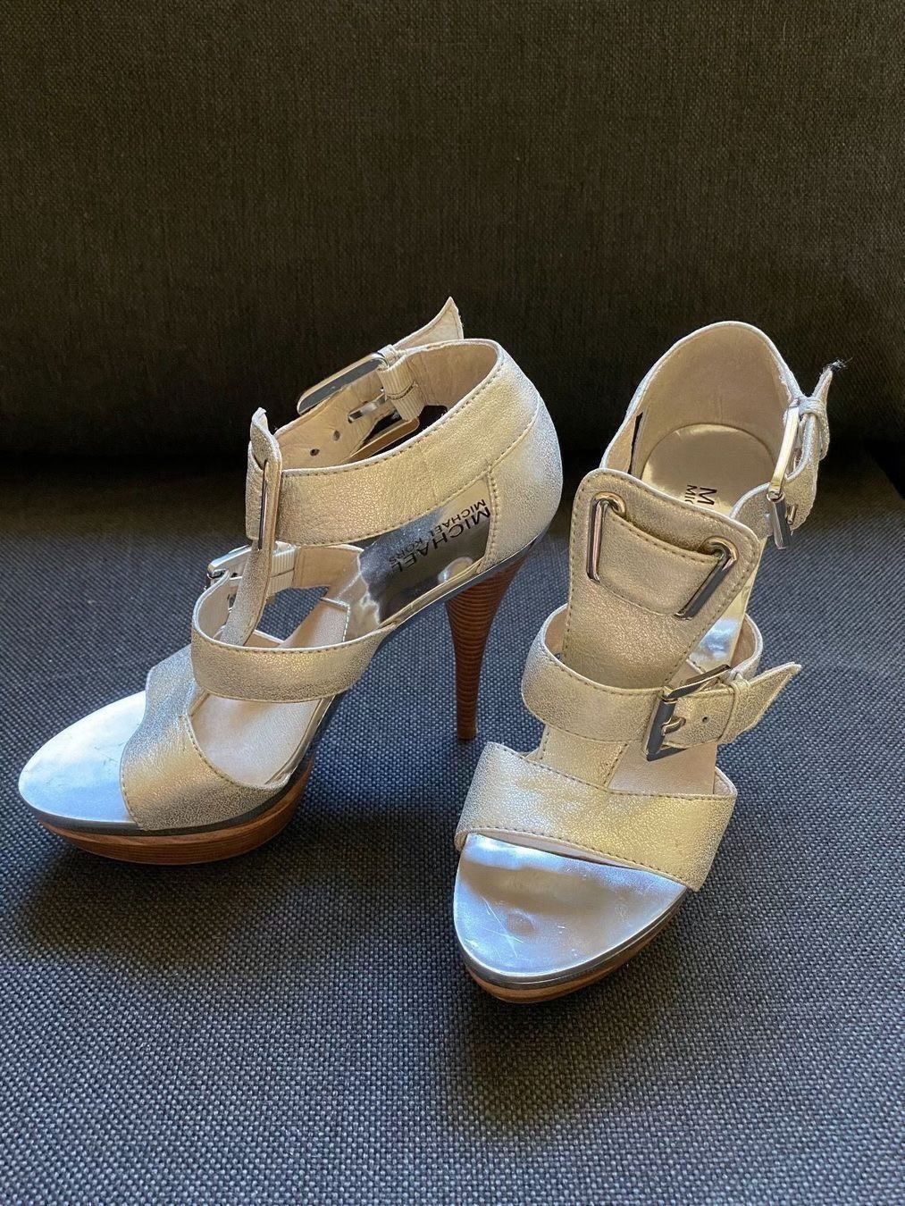 Scarpe da donna: Michael Kors High heels  LP 289.- – Usato da Buchs ZH venduto da KittyInStyle 2