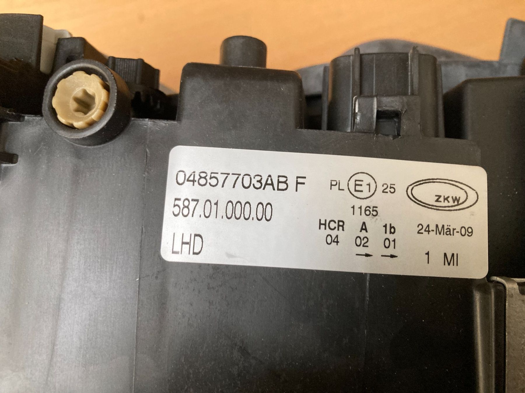 Chrysler Fari: Chrysler Voyager IV Scheinwerfer 04857703AB – Nuovo e nell'imballaggio originale da Cham venduto da WB2223 1