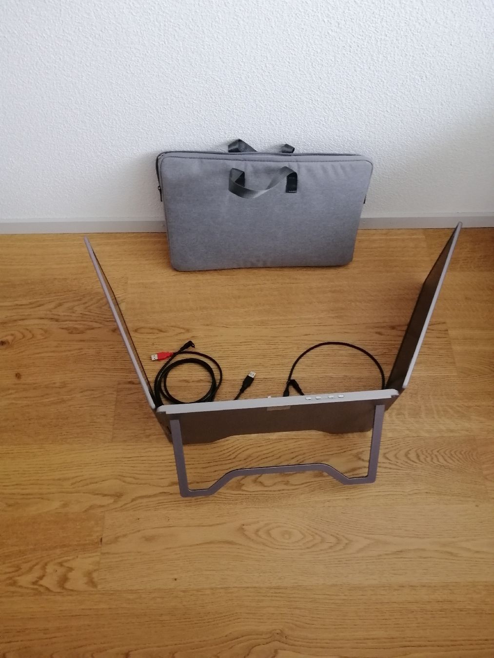 Monitor: Dual Monitore erweiterte tragbare Monitore 15.6 inch – Nuovo e nell'imballaggio originale da Zürich venduto da funtec03 3