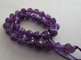 Amethyst facettiert ca. 6mm. Strang