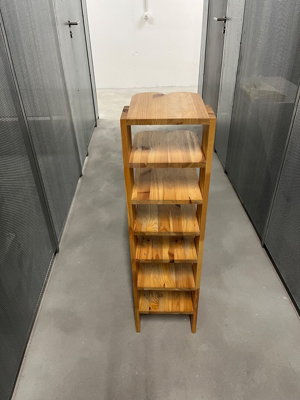 Regale: Schuhregal Holz – Gebraucht aus Effretikon von inscha 2