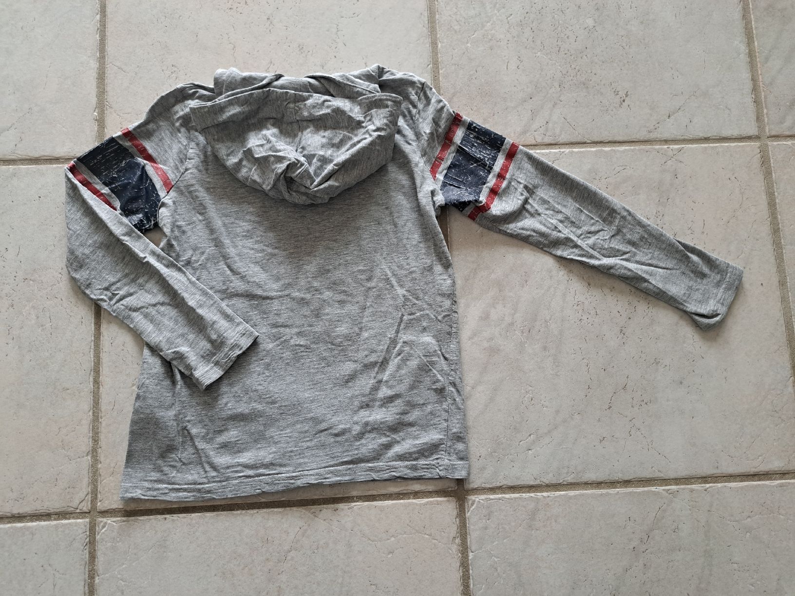 Maglioni & Felpe: Langarmshirt, Gr. 134/140 – Usato da Seuzach venduto da nadine.baur84 2
