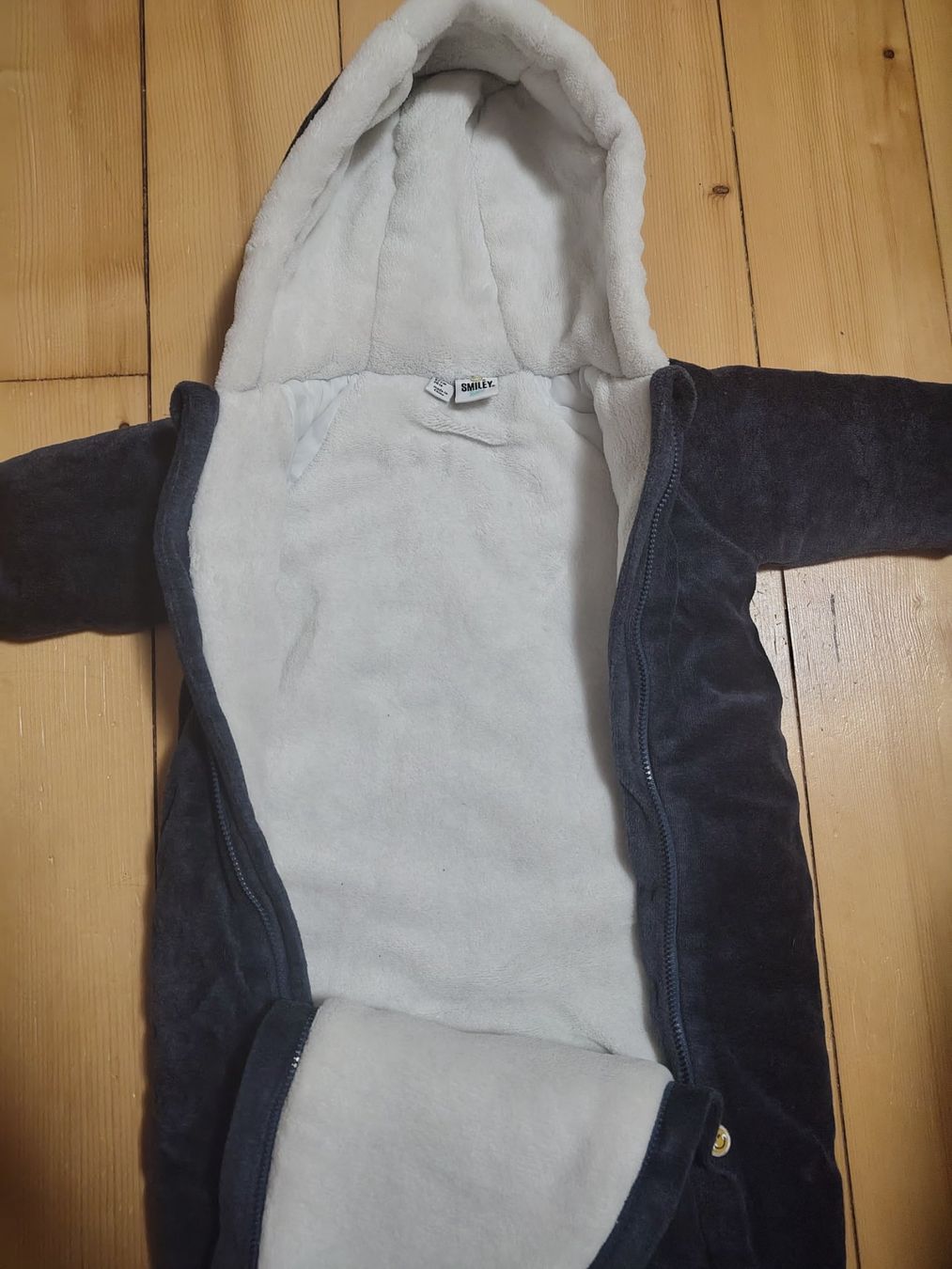 Jacken & Mäntel: Combinaison doublée bébé 67cm – Gebraucht aus Conthey von Dolphin.90 1