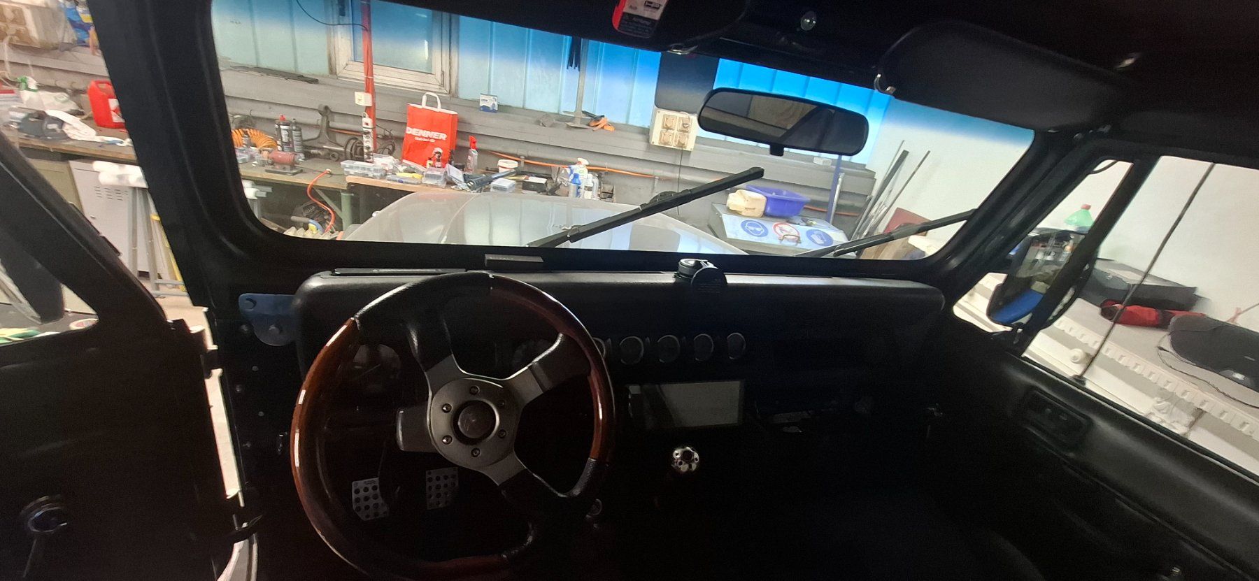 Jeep Autos: Jeep Wrangler YJ 4.0 – D'occasion à Eschenbach LU par Meg_sbc8 1