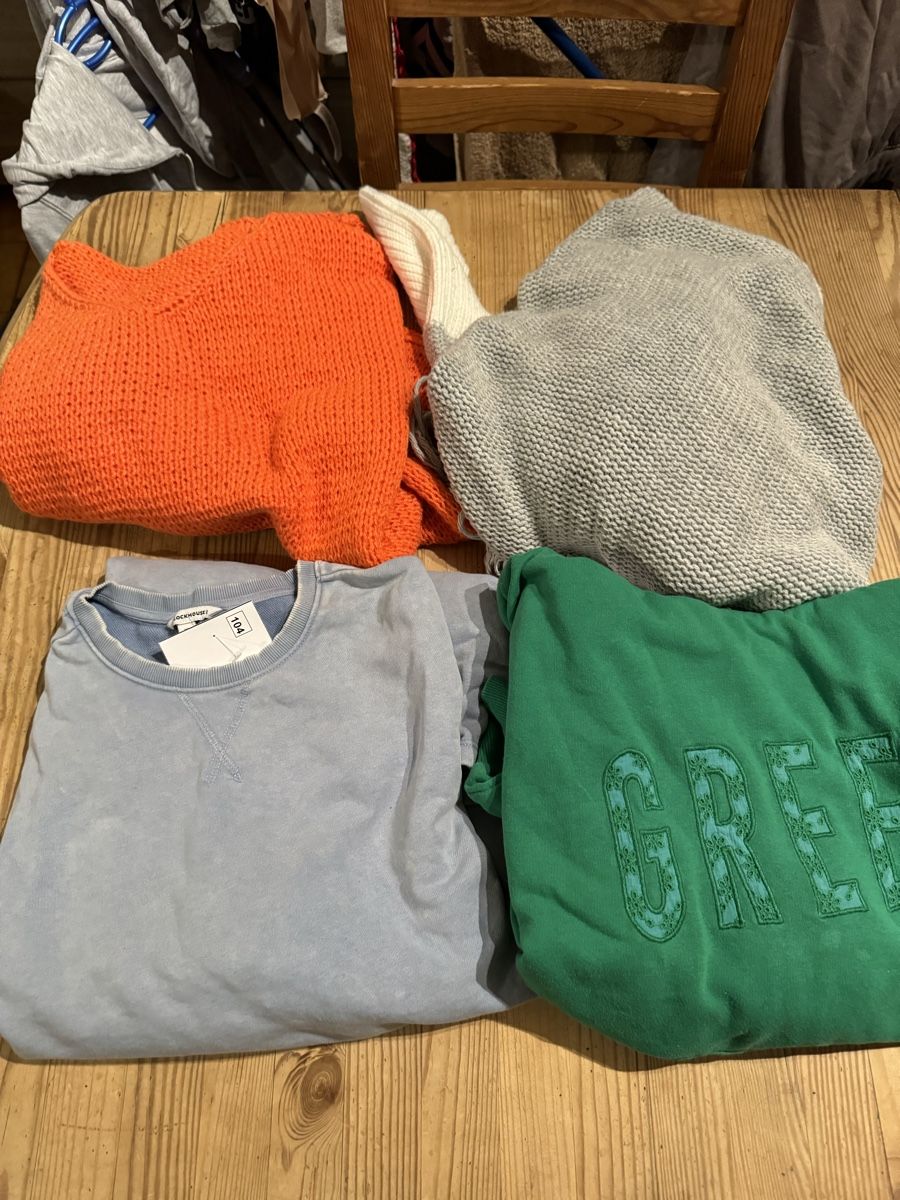 Lotti di vestiti: Lot 4 habits Taille xl Marina – Usato da Veyrier venduto da kimedovapa