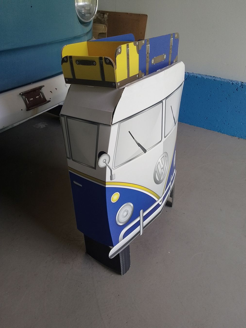 Toutes les décorations: VW Bus T1 Modell aus Karton Dekoration  – D'occasion à Trubschachen par Caddy8 2