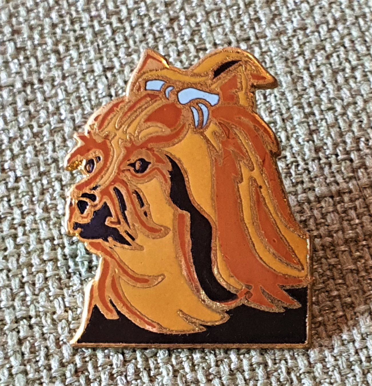 Placchette & Badge: G563 - Pin Hund – Usato da Reinach BL venduto da Boston-Verkauf