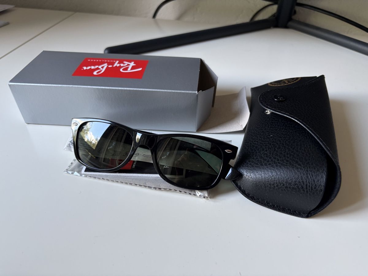 Ray-Ban Occhiali & Lenti: Ray-Ban New Wayfarer 52/18 – Nuovo (secondo la descrizione) da Zürich venduto da leo_bxs7