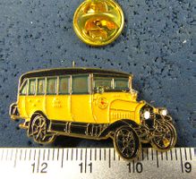 POSTAUTO OLDTIMER PTT SCHWEIZ BUS AUTO PIN VINTAGE OLDI