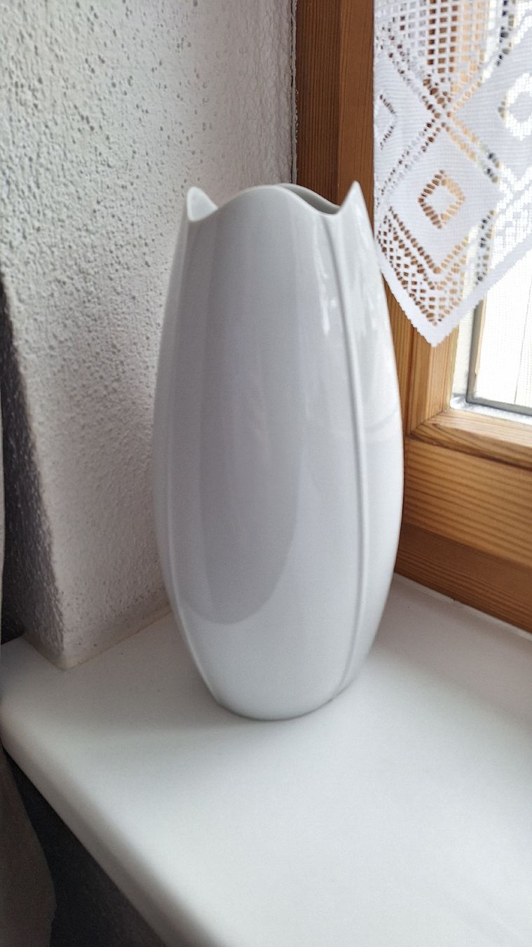 Vasen & Gefässe: Vase Tirschenreuth 1838 – Neu und originalverpackt aus Schwarzenbach SG von ct-porzellan 1