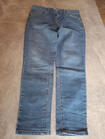 Pantalon jeans bleu taille 40 marque UP2 80% coton 