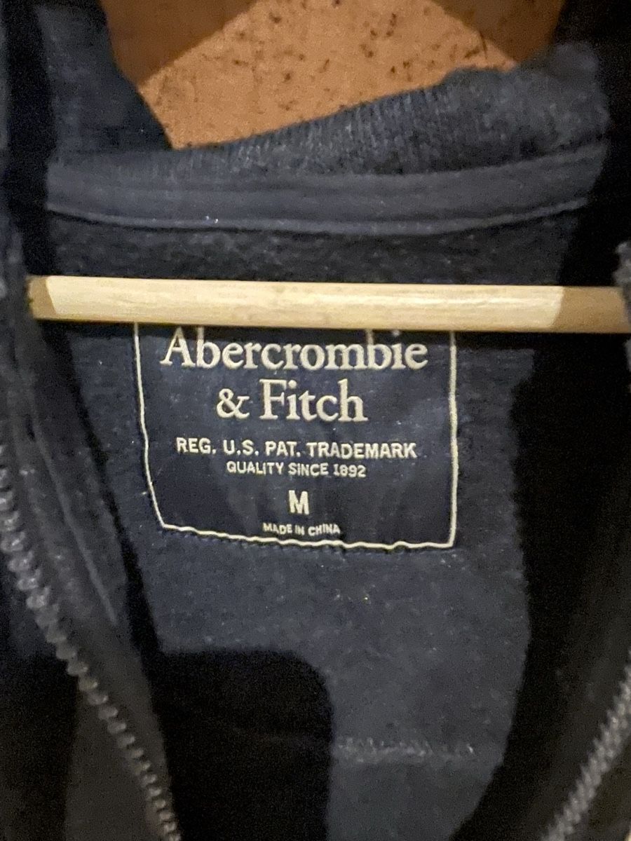 Abercrombie Maglioni & Felpe: Hoodie Abercrombie – Usato da Holderbank AG venduto da cargobulle 1