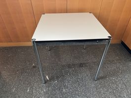 USM Tisch Weiss 75x75 cm