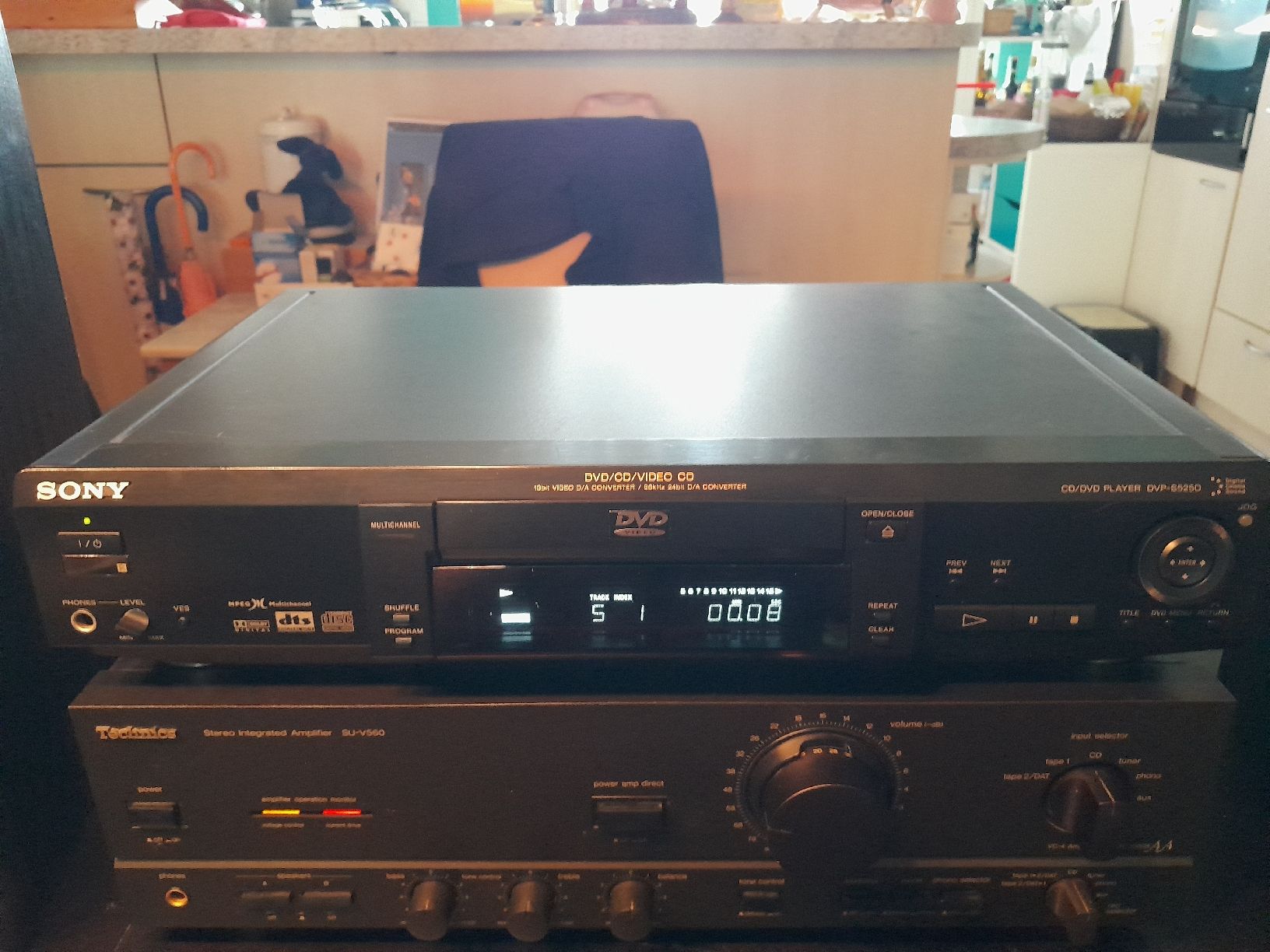 Sony Audio- & Mediensysteme: Sony DVD /CD/ VIDEO-CD Player Multiplayer 24 bit  – Gebraucht aus oekingen von beauty1964